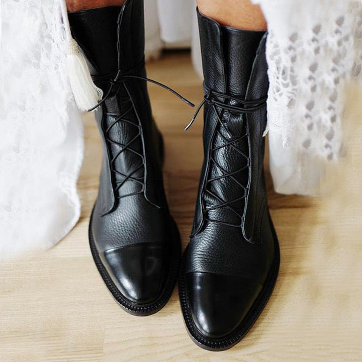 Beatrix - Stylish Vintage Style Boot
