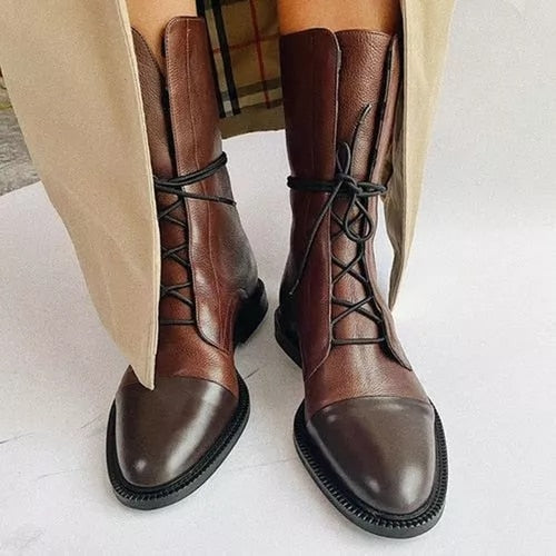 Beatrix - Stylish Vintage Style Boot