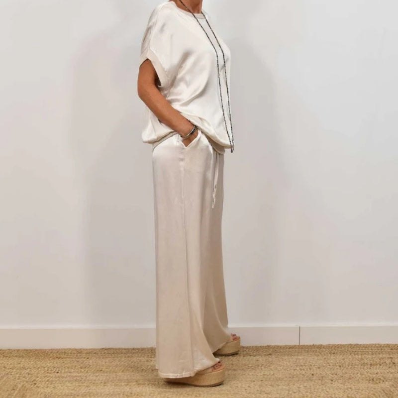 Annie - Elegant Two Piece Satin Set