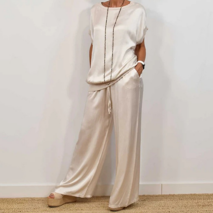 Annie - Elegant Two Piece Satin Set